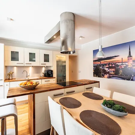 Airhome - Golden Fish *