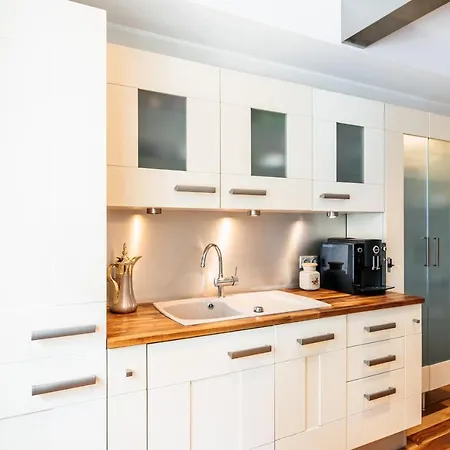 Airhome - Golden Fish Tallin