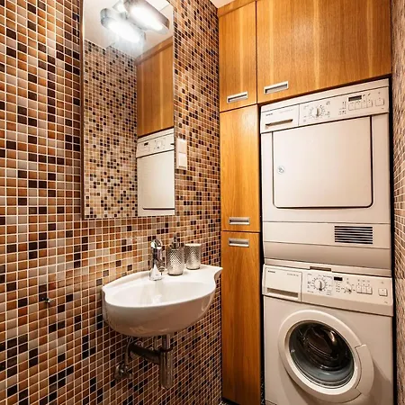 Korter Airhome - Golden Fish